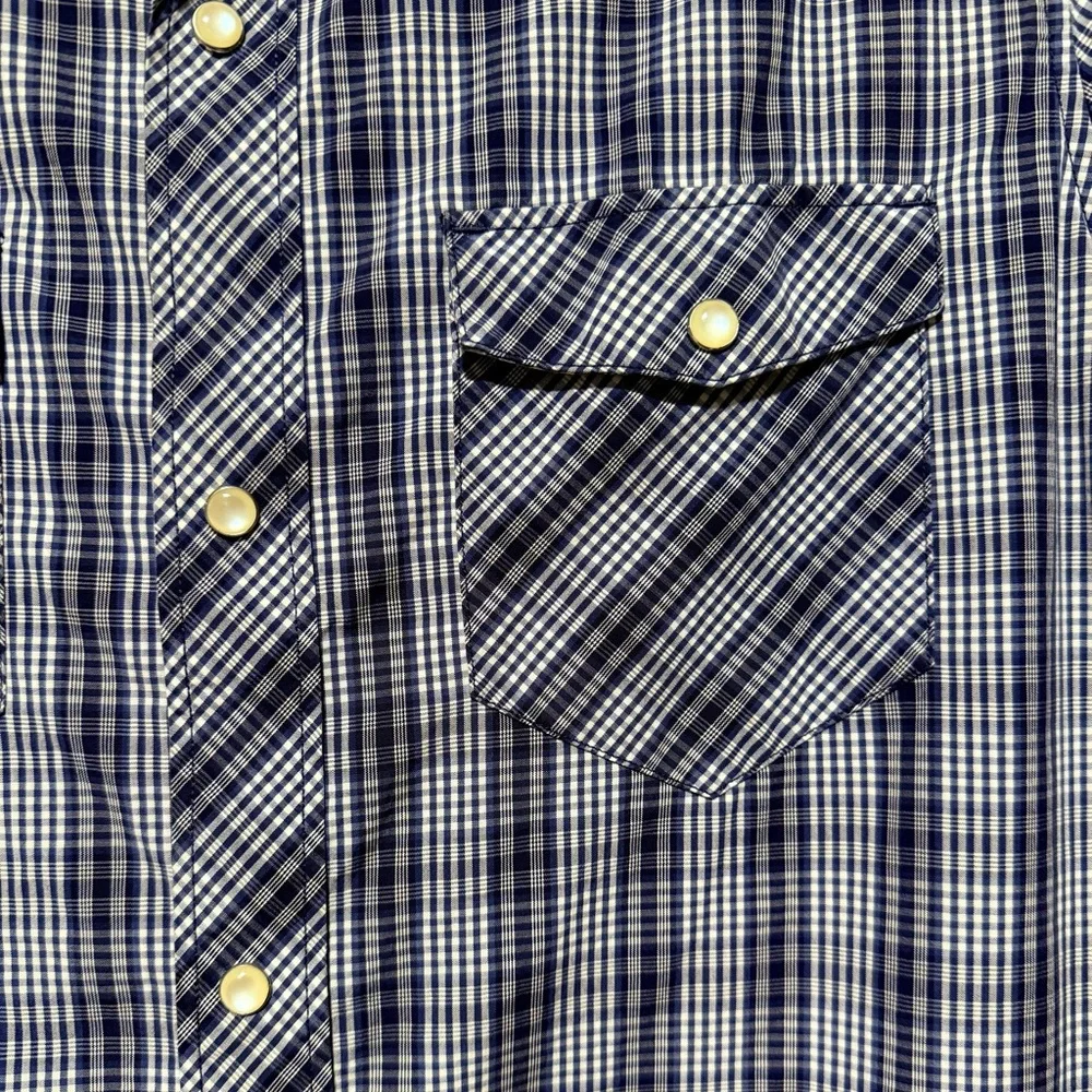 BANANA REPUBLIC Plaid Pearl Snap Button Men’s Sz MEDIUM